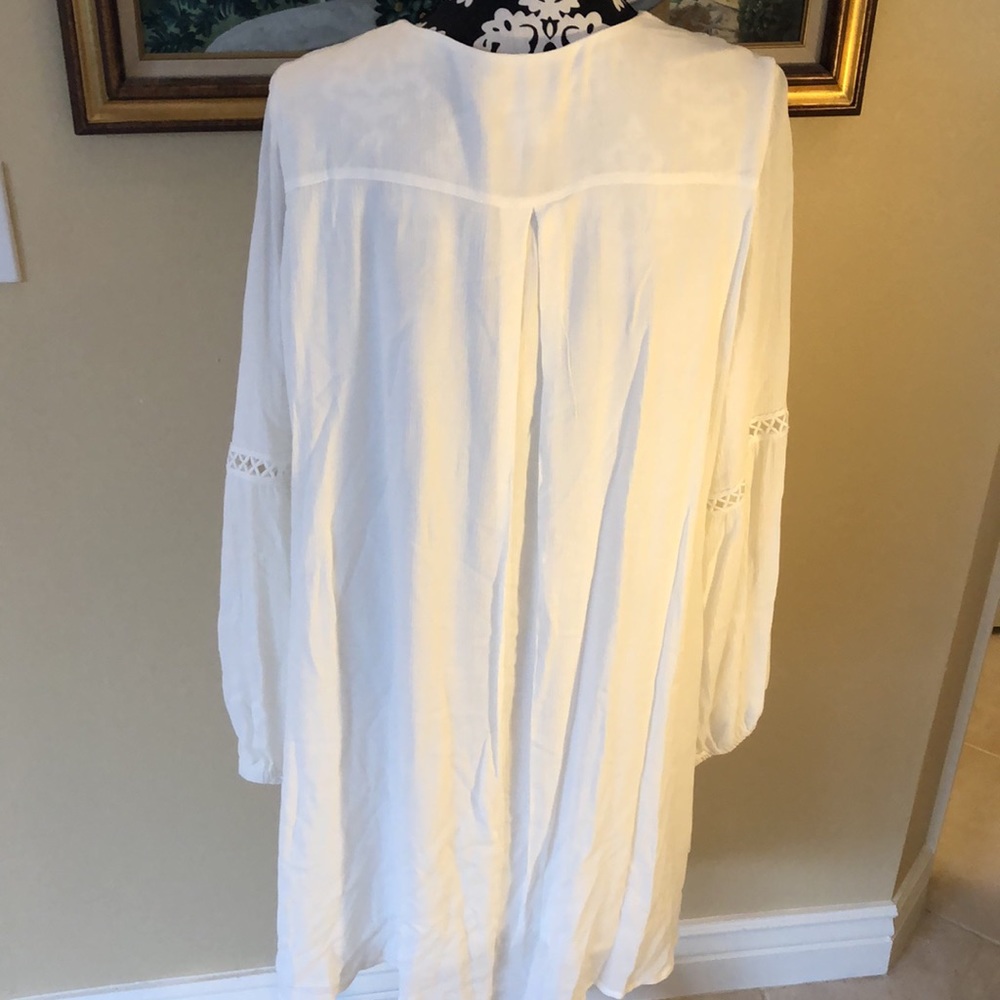Apricot Bohemian long & lined crinkly gauzy fabric with embroidered X detail - Picture 3 of 12